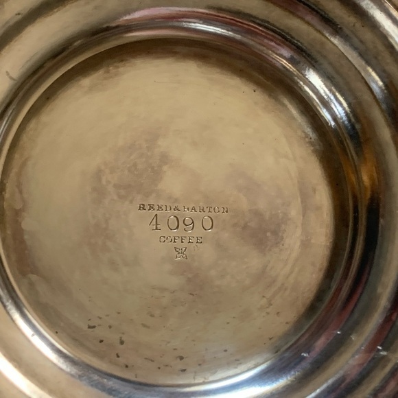 Vintage Silver Plated Reed & Barton Tea Pot - Picture 7 of 9